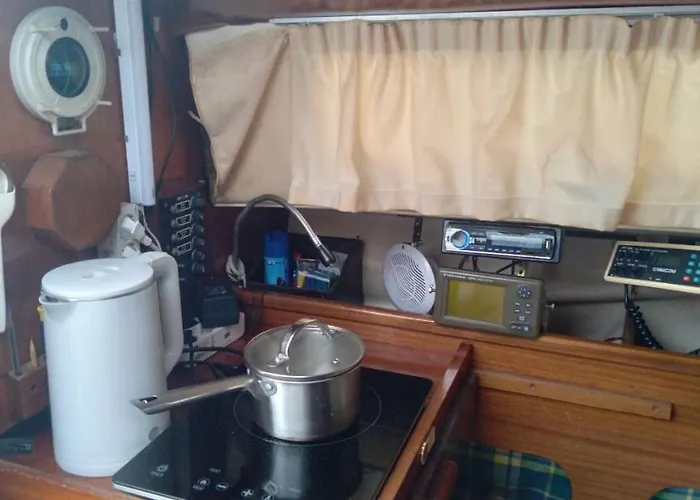Botel Papifrank *